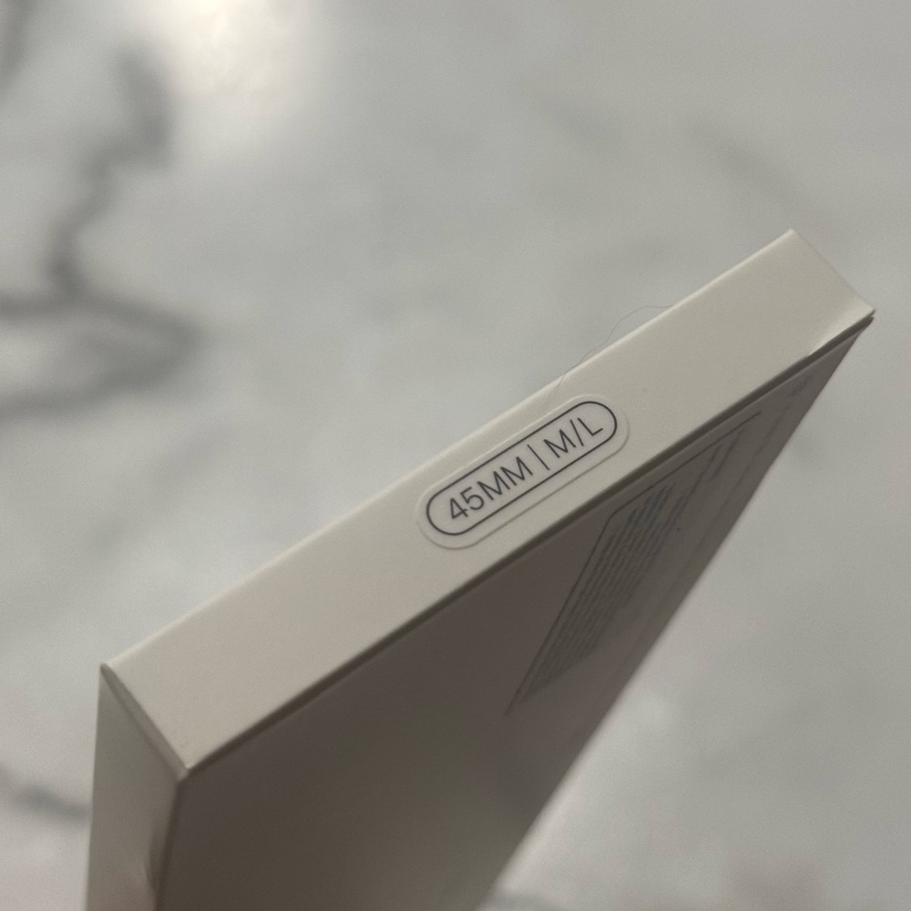 New, unopened Apple Watch Sport Band - Graphite Stainless Steel Pin 42mm M/L - Picture 2 of 4